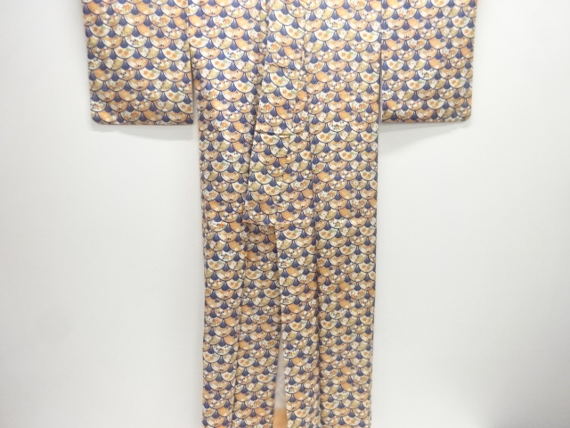  扇青海波に草花模様小紋着物